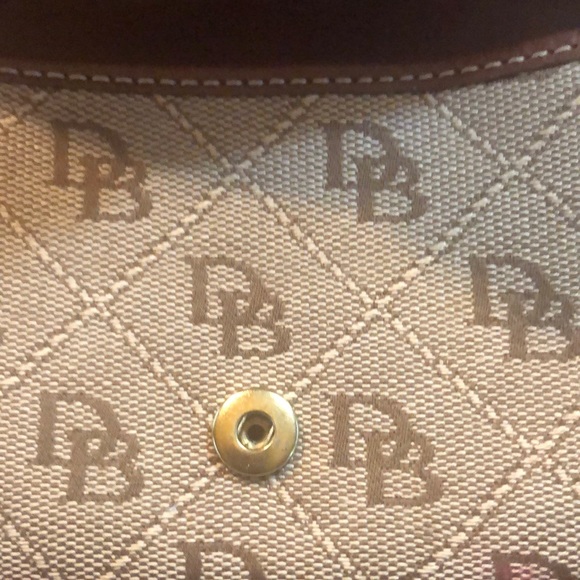 Dooney & Bourke - Picture 5 of 7